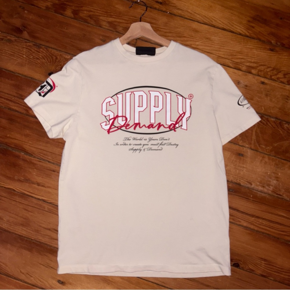 Supply Graphic Tee in Cream